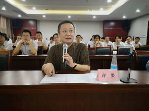 公交集團(tuán)中層及四五級學(xué)研班開展首屆辯論賽